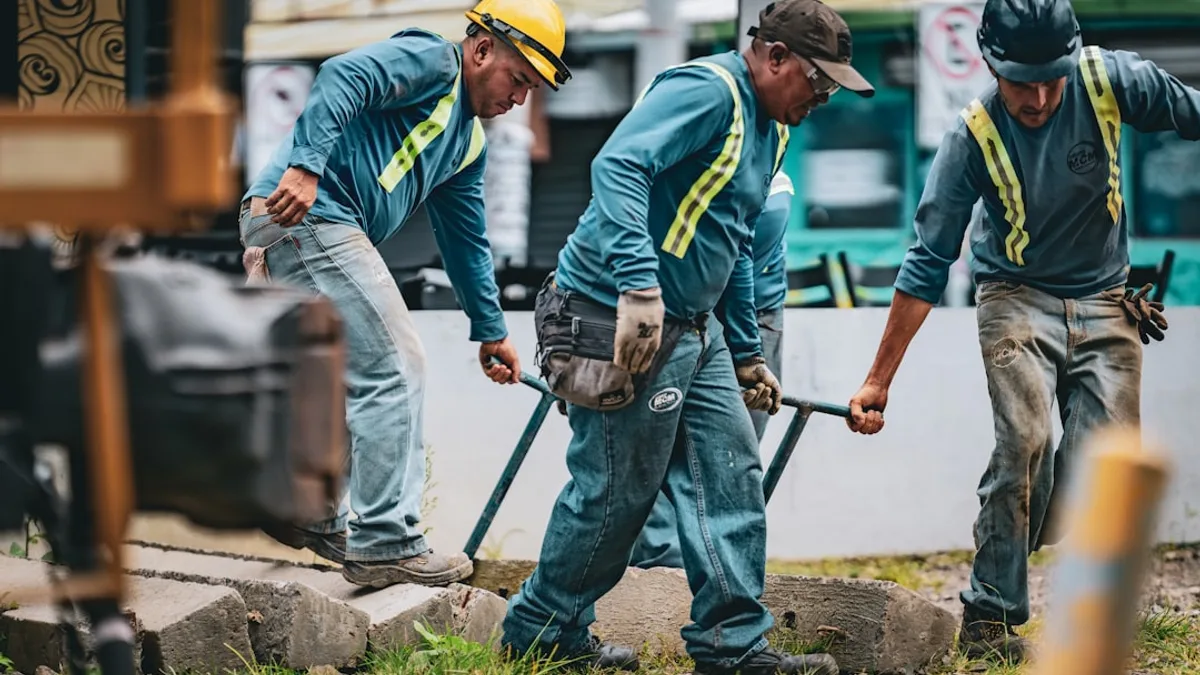Construction site labour — building and site sector